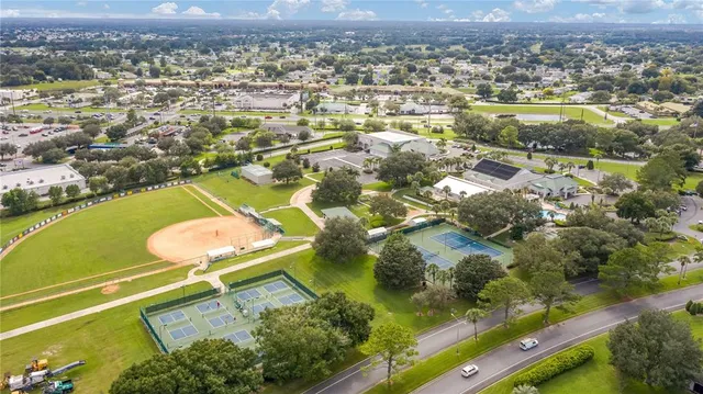 $470,000 | 17243 Southeast 116th Court Road, Summerfield, FL 34491