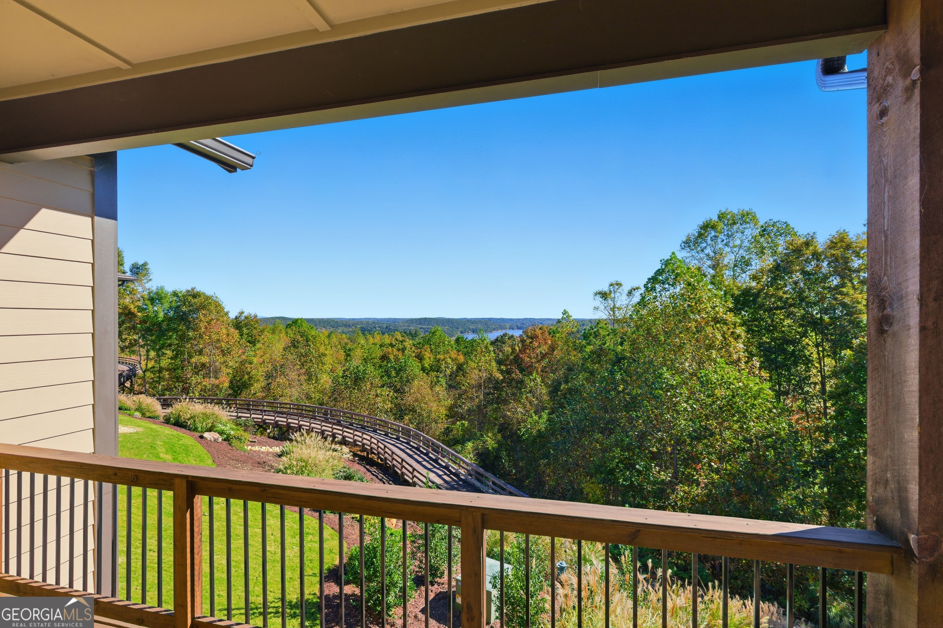 17 Cottage Lane, Unit 202 Toccoa, GA 30577 - Photo 29 of 43 a view of a balcony