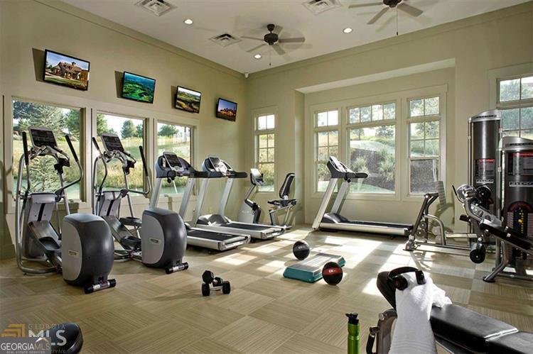 17 Cottage Lane, Unit 202 Toccoa, GA 30577 - Photo 40 of 43 a view of a room with gym equipment