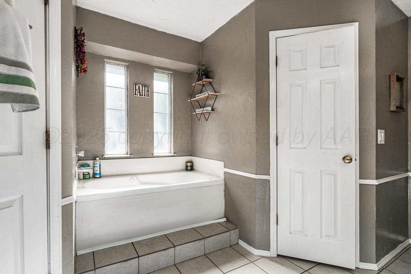 4208 Alamo Road Amarillo, TX 79110 - Photo 16 of 26 4208_Alamo Rd-19