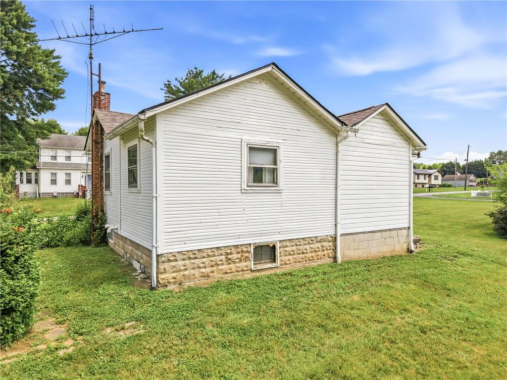 2196 Shadow Drive Sharpsville, PA 16150 - Photo 15 of 24