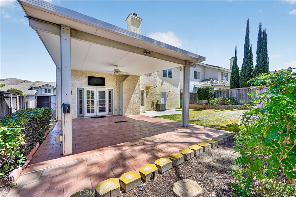 11562 Chadwick Road Corona, CA 92878 - Photo 21 of 39 Beautiful Backyard