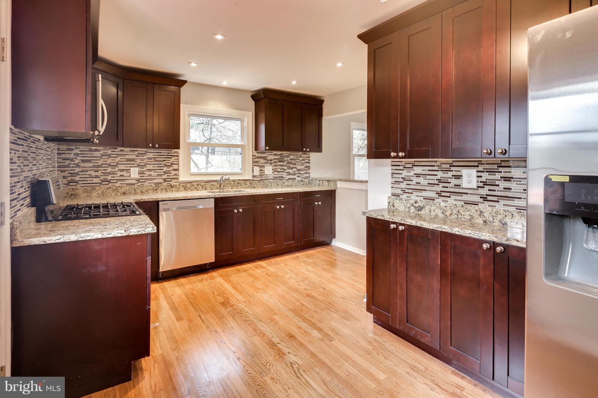 5433 Kerger Road Ellicott City, MD 21043 - Photo 8 of 29 Kitchen