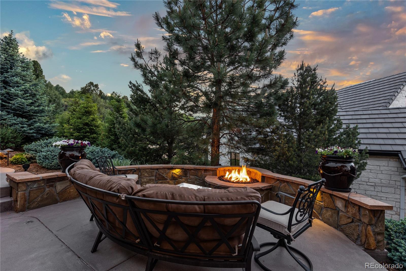 8245 Raphael Lane Littleton, CO 80125 - Photo 16 of 44 Gallery Image 16