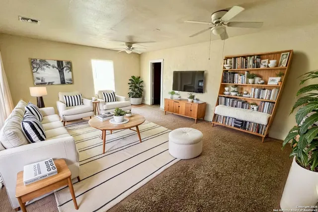 $1,600 | 6803 Indian Lake Drive, San Antonio, TX 78244