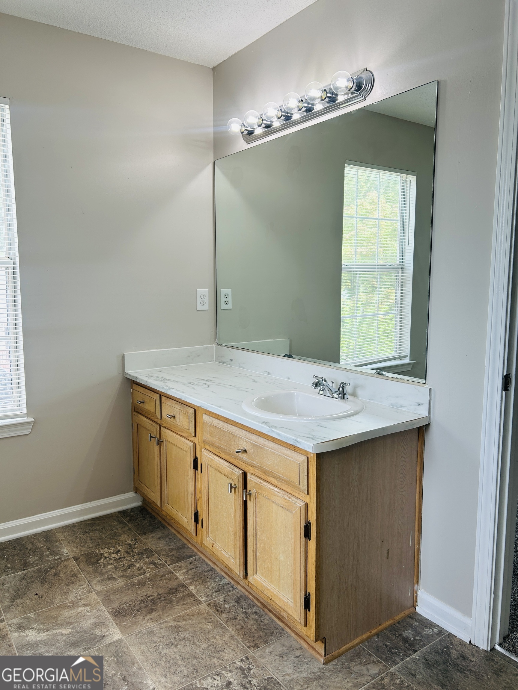 7018 New Dale Road Rex, GA 30273 - Photo 28 of 31