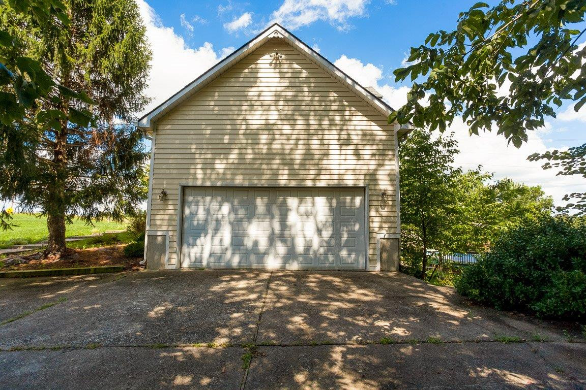 1812 Zoneton Road Shepherdsville, KY 40165 - Photo 6 of 59 Photo 6