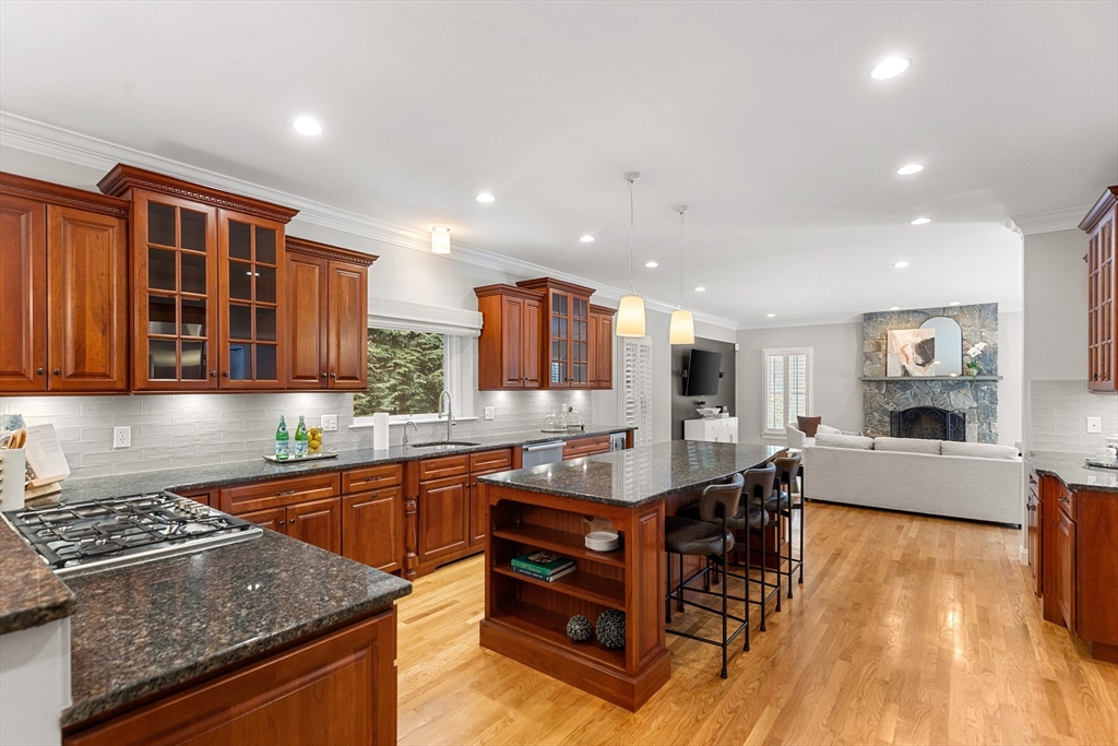 127 Shade Street Lexington, MA 02421 - Photo 15 of 42