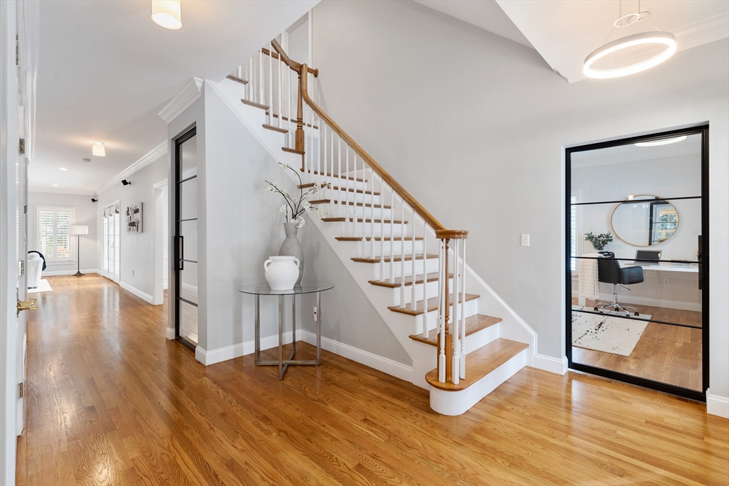 127 Shade Street Lexington, MA 02421 - Photo 4 of 42