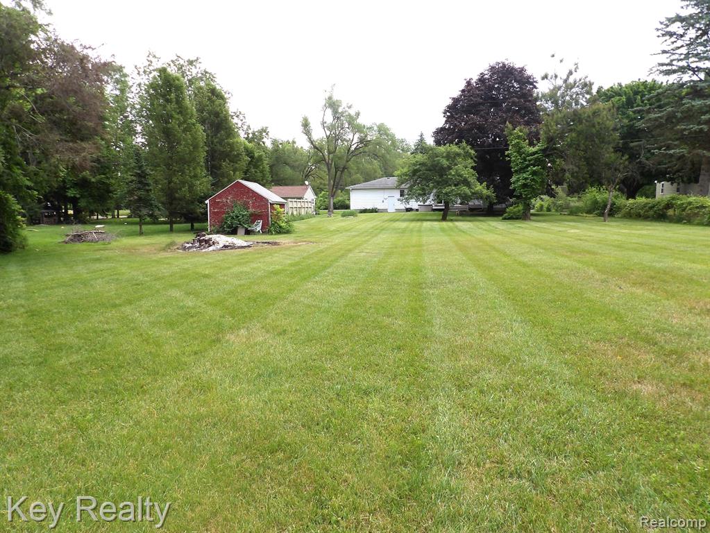 10060 Carpenter Road Milan, MI 48160 - Photo 6 of 37