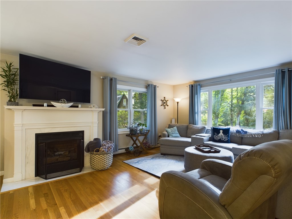 105 Mill Pond Road Exeter, RI 02822 - Photo 8 of 32