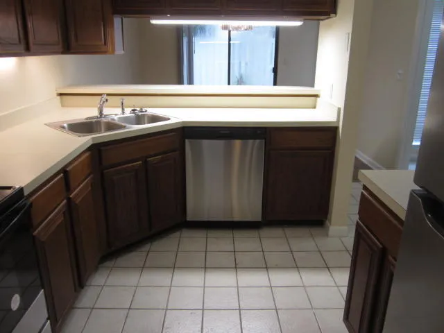 $2,200 | 800 Bay Drive, Unit 7, Niceville, FL 32578