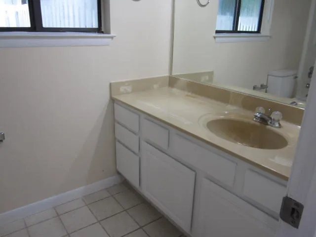 $2,200 | 800 Bay Drive, Unit 7, Niceville, FL 32578