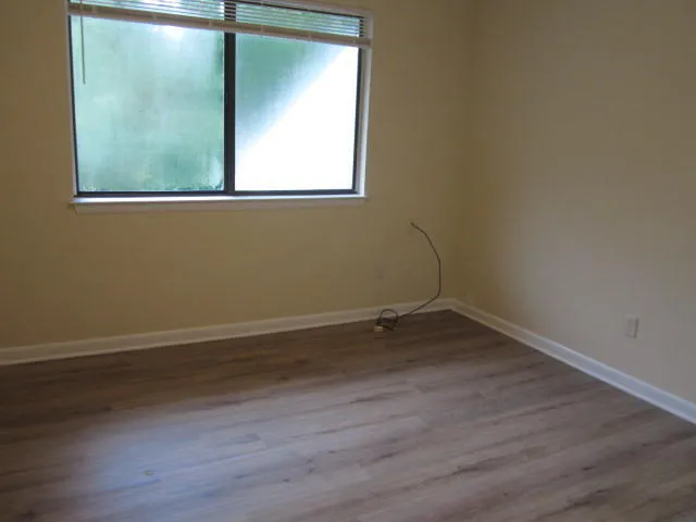 $2,200 | 800 Bay Drive, Unit 7, Niceville, FL 32578