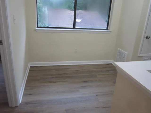 $2,200 | 800 Bay Drive, Unit 7, Niceville, FL 32578