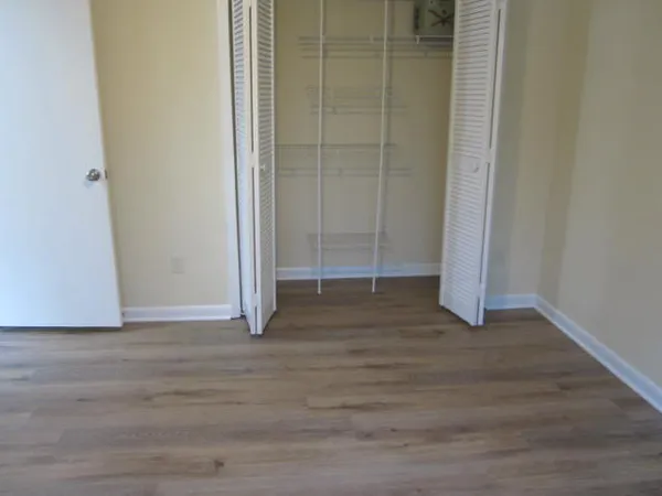 $2,100 | 800 Bay Drive, Unit 7, Niceville, FL 32578