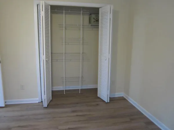 $2,100 | 800 Bay Drive, Unit 7, Niceville, FL 32578