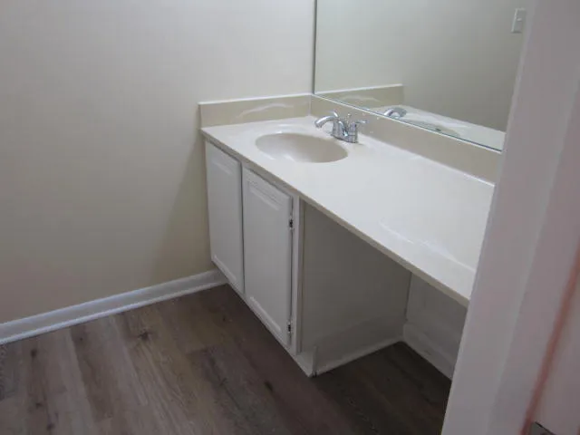 $2,200 | 800 Bay Drive, Unit 7, Niceville, FL 32578