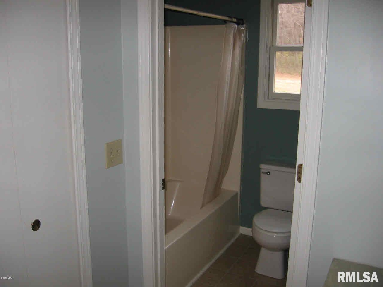 2418 Shagbark Road Salem, IL 62881 - Photo 12 of 22