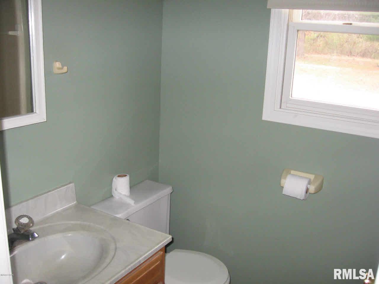 2418 Shagbark Road Salem, IL 62881 - Photo 17 of 22