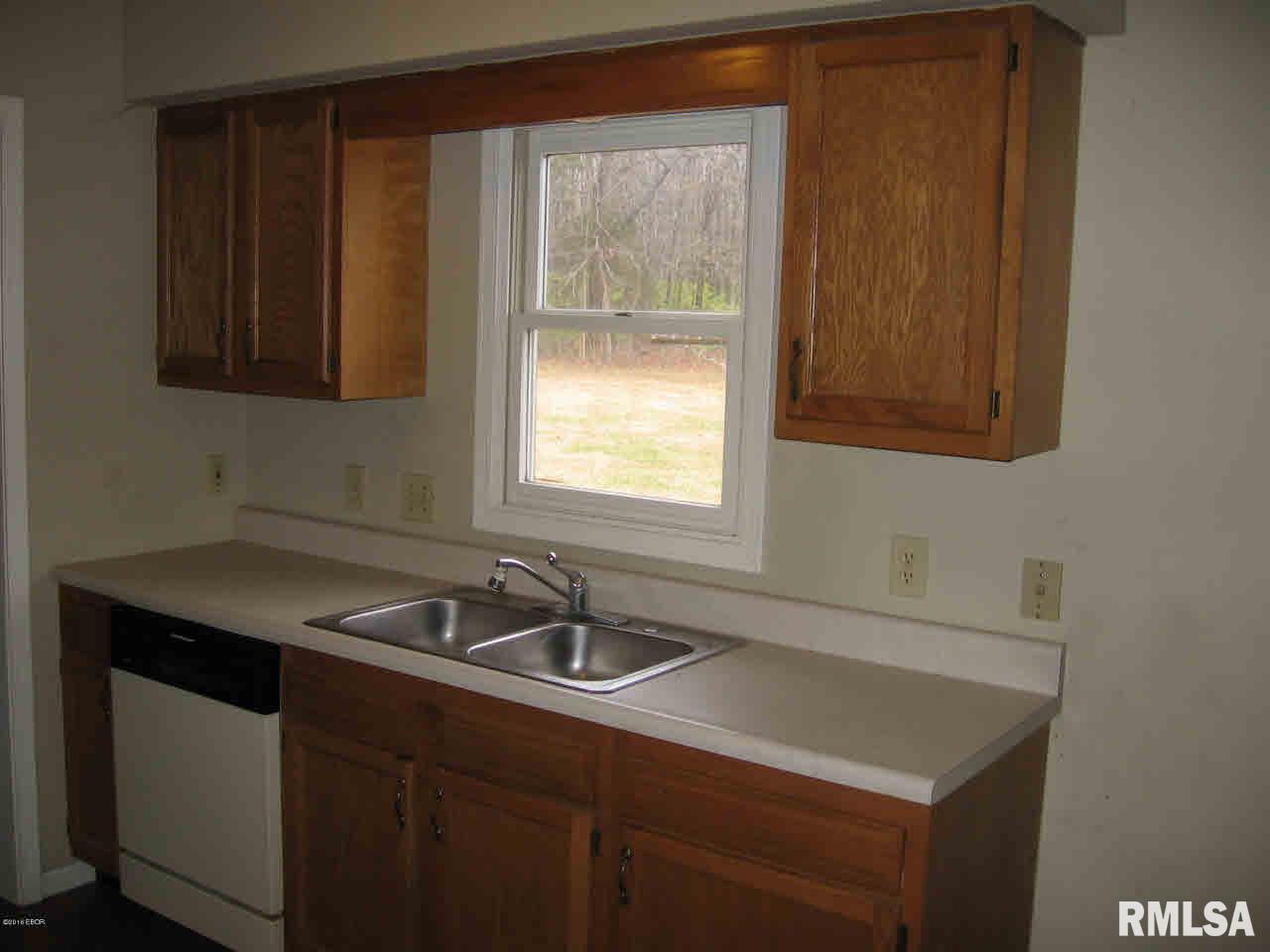 2418 Shagbark Road Salem, IL 62881 - Photo 6 of 22