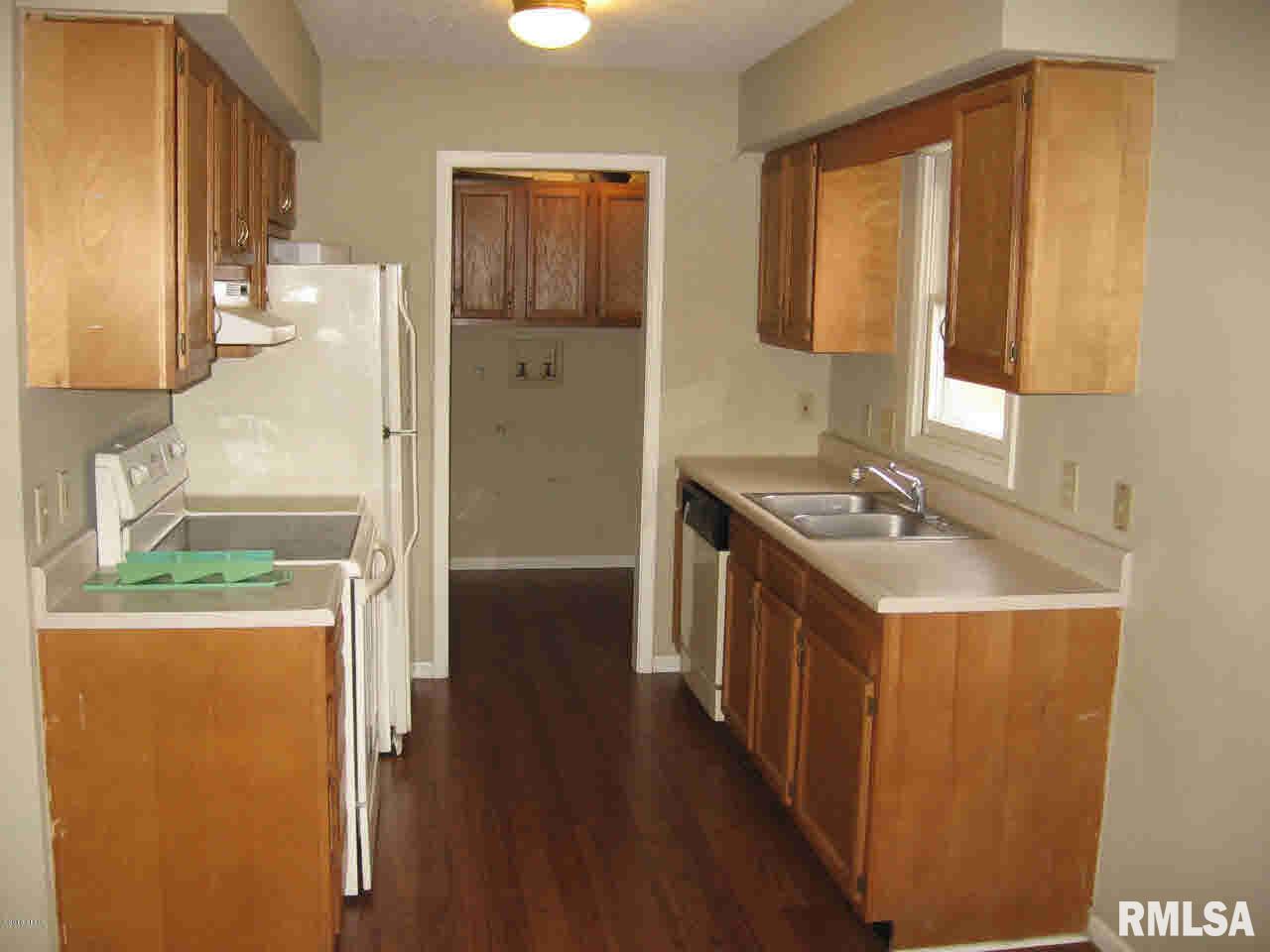 2418 Shagbark Road Salem, IL 62881 - Photo 7 of 22