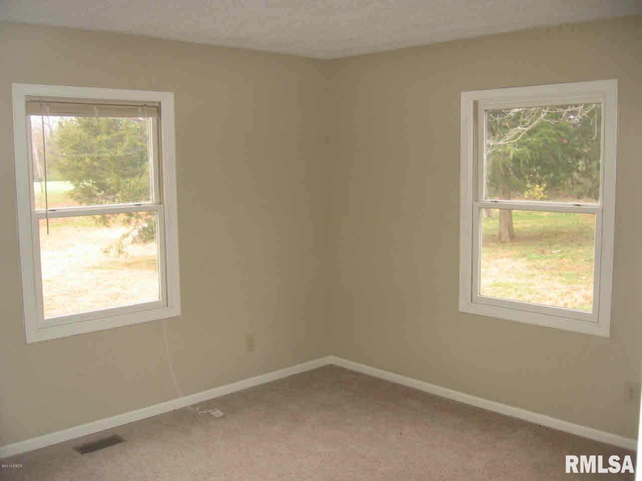 2418 Shagbark Road Salem, IL 62881 - Photo 9 of 22