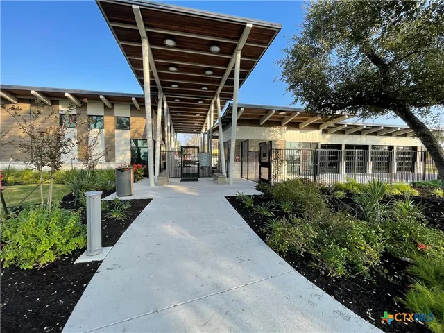 $279,900 | 108 Old Stagecoach Road, Jarrell, TX 76537