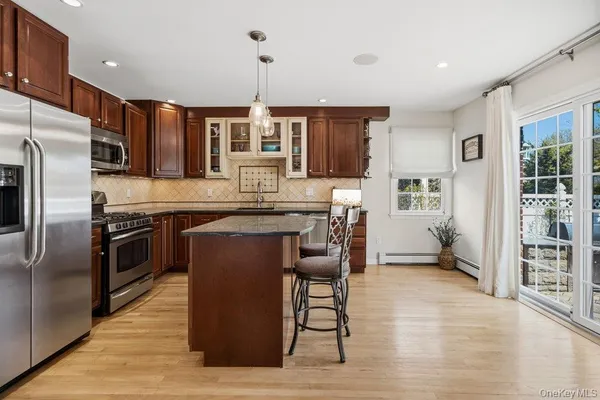 $5,200 | 296 Euston Road South, Garden City, NY 11530