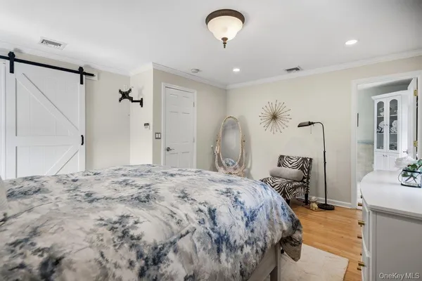 $5,200 | 296 Euston Road South, Garden City, NY 11530