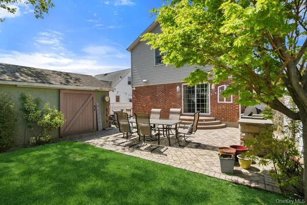 $5,200 | 296 Euston Road South, Garden City, NY 11530