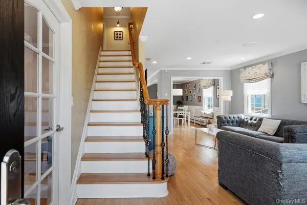 $5,200 | 296 Euston Road South, Garden City, NY 11530