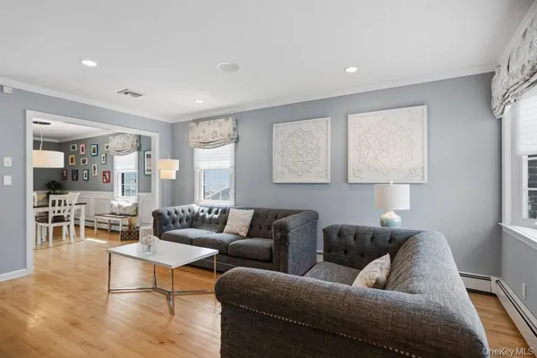 $5,200 | 296 Euston Road South, Garden City, NY 11530