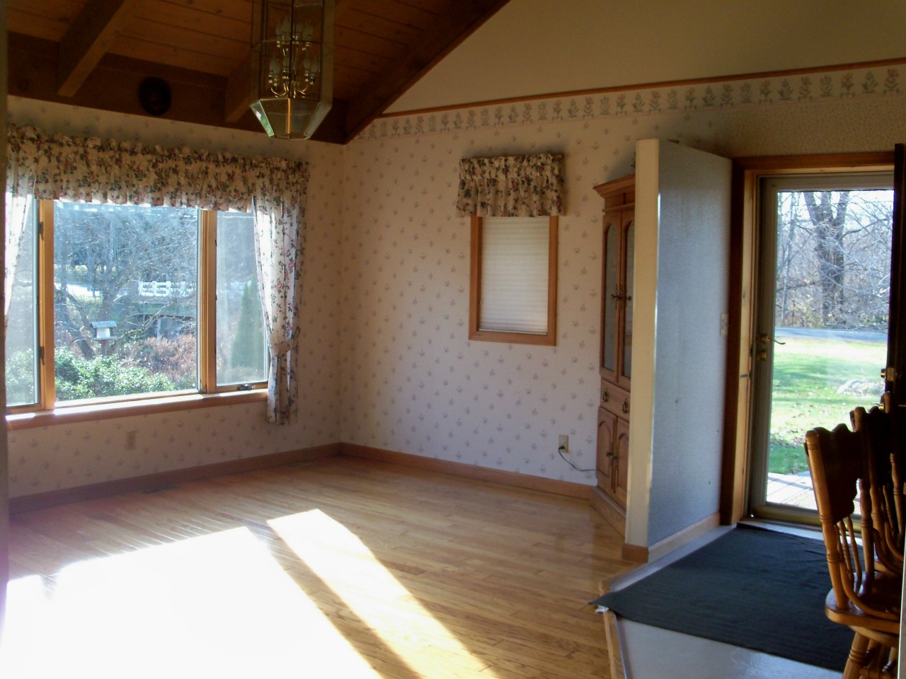 152 Orchard Road Dalton, MA 01226 - Photo 9 of 22 liv