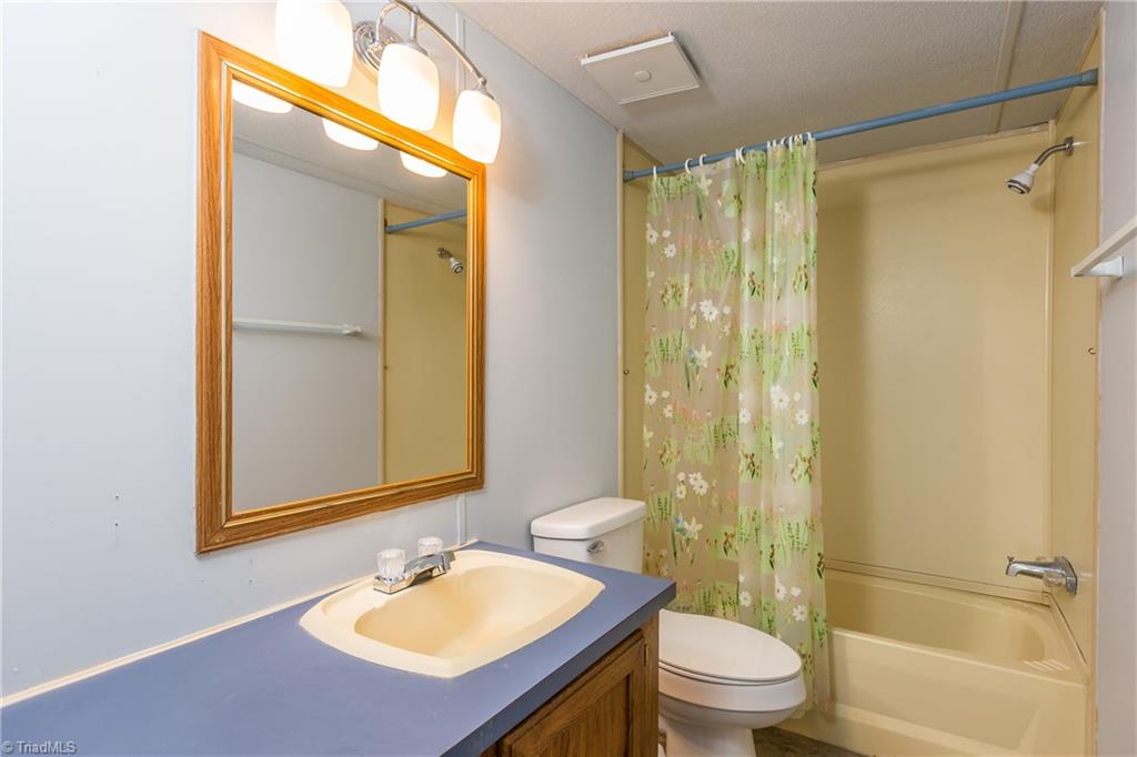 1751 Gentry Road Danbury, NC 27016 - Photo 11 of 16 Gallery Image 11