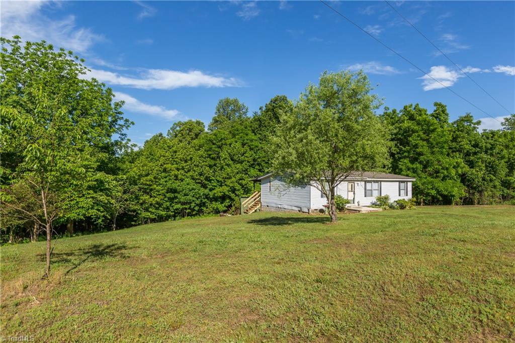 1751 Gentry Road Danbury, NC 27016 - Photo 13 of 16 Gallery Image 13