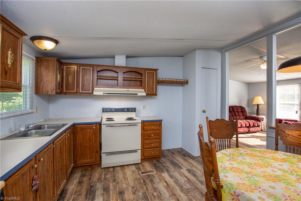 1751 Gentry Road Danbury, NC 27016 - Photo 6 of 16 Gallery Image 6