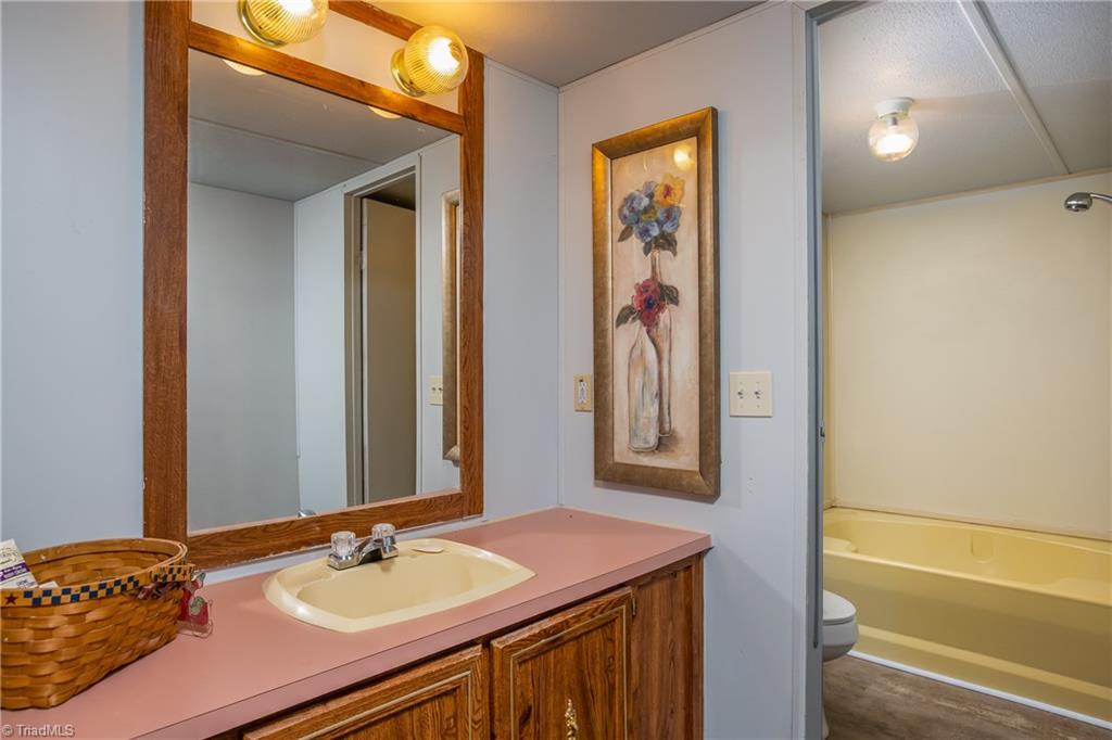 1751 Gentry Road Danbury, NC 27016 - Photo 9 of 16 Gallery Image 9