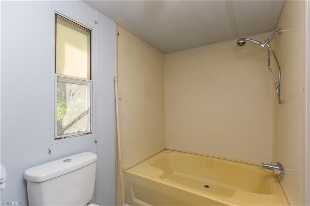 1751 Gentry Road Danbury, NC 27016 - Photo 10 of 16 Gallery Image 10