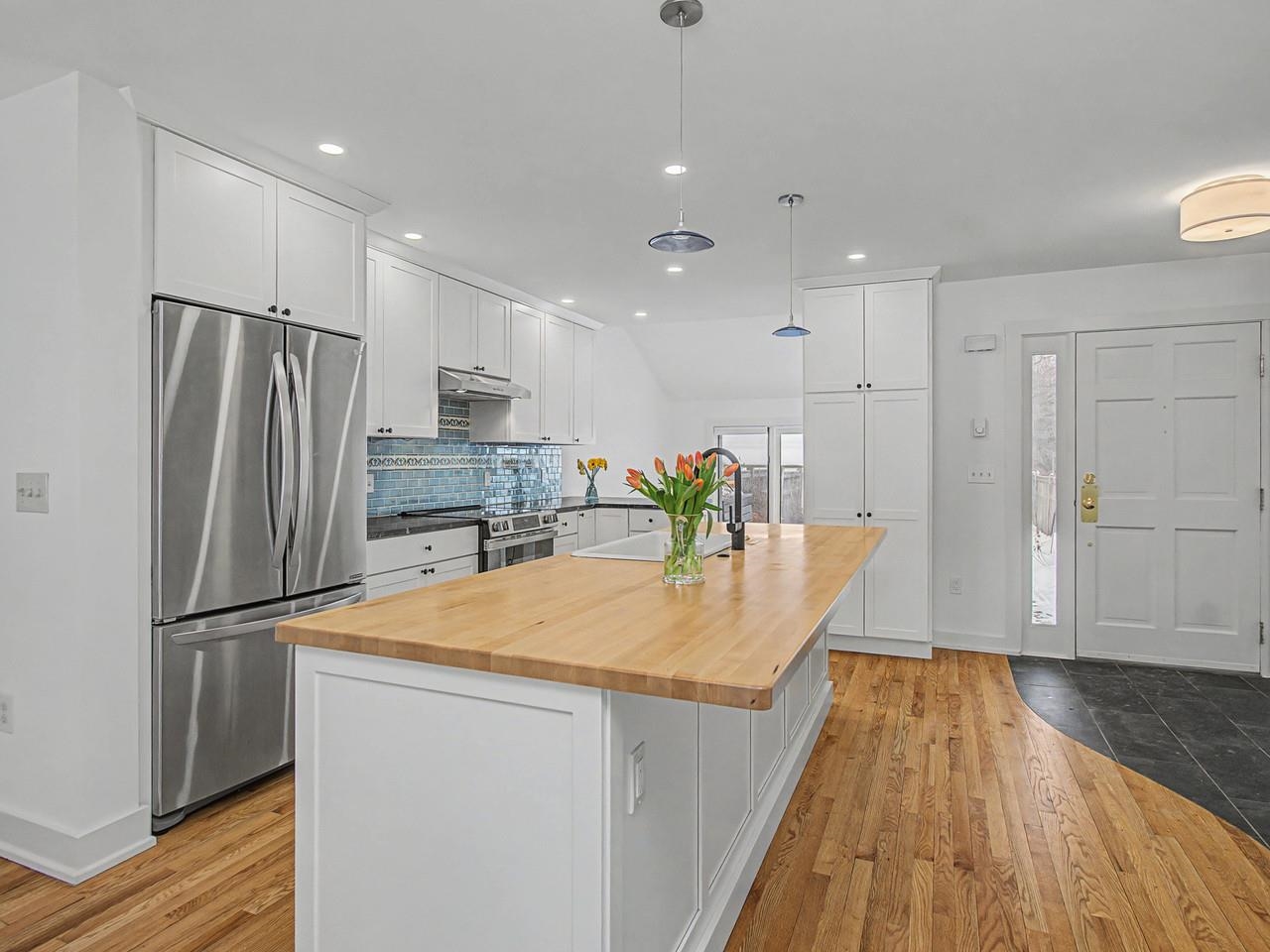 545 South Prospect Street, Unit 22 Burlington, VT 05401 - Photo 5 of 55