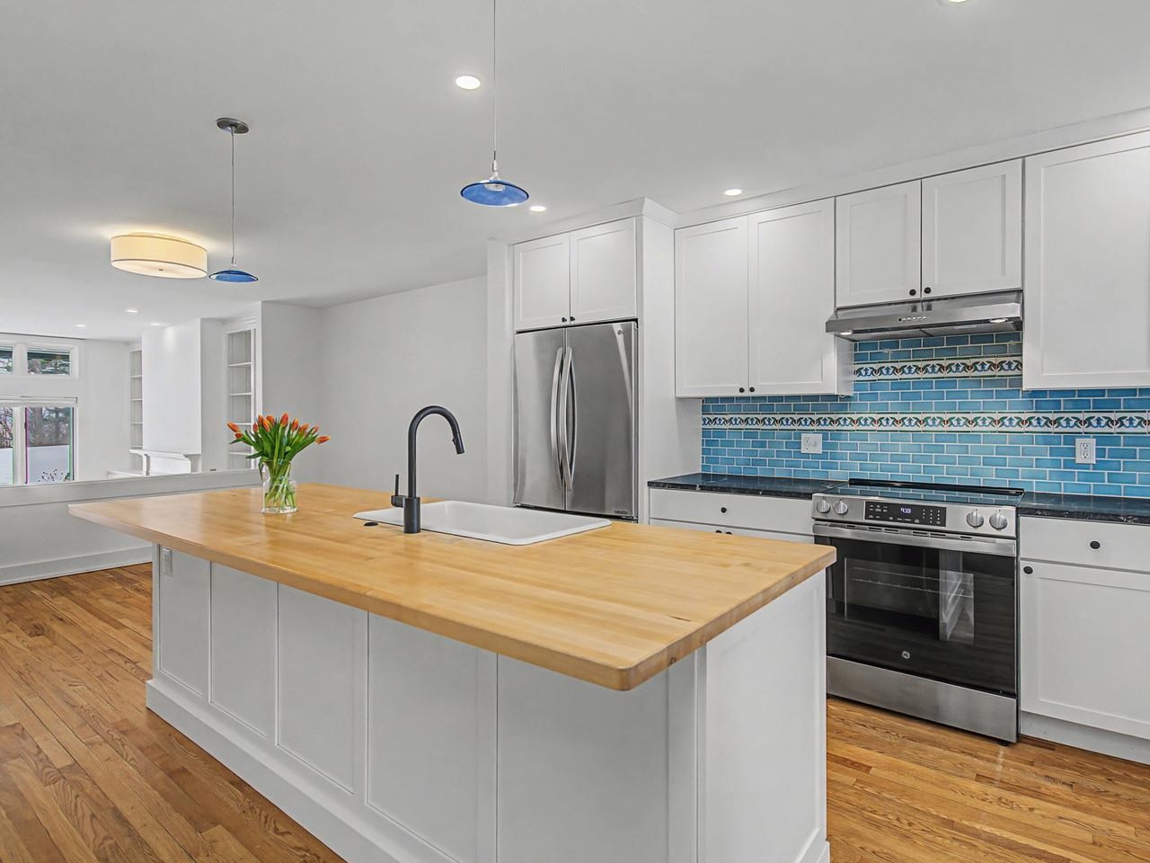 545 South Prospect Street, Unit 22 Burlington, VT 05401 - Photo 9 of 55