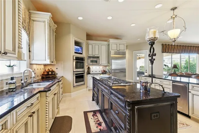 $1,150,000 | 26 Cycas, Kenner, LA 70065