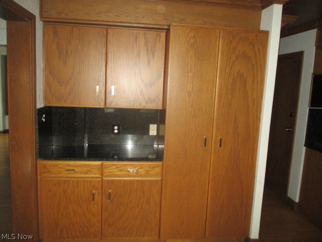 2534 Milton Road Cleveland, OH 44118 - Photo 23 of 25 Gallery Image 23