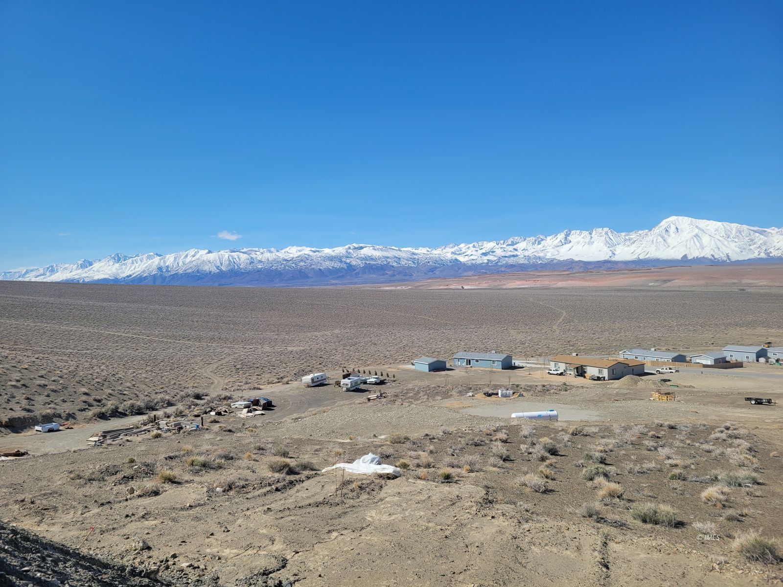 196 Tuolumne Road Bishop, CA 93514 - Photo 28 of 28 a view of beach and ocean
