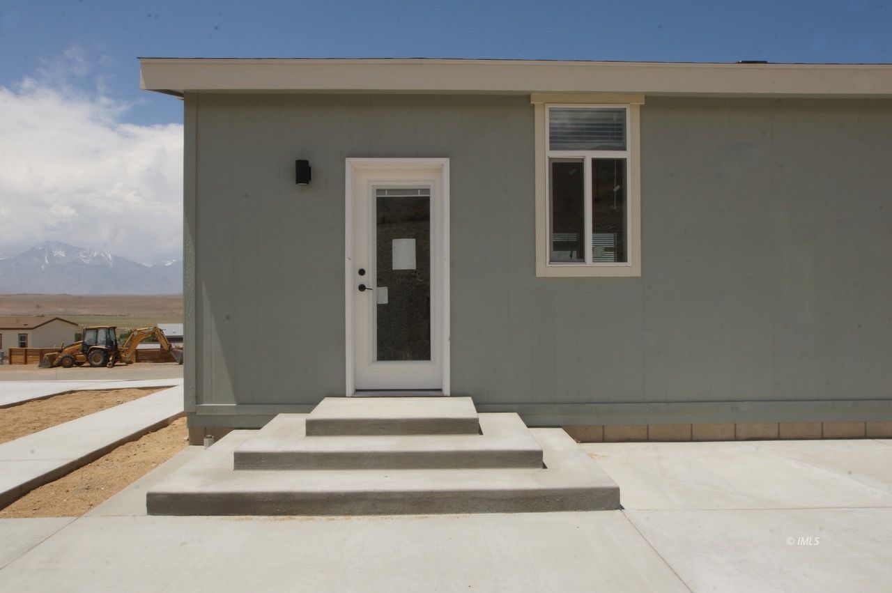 196 Tuolumne Road Bishop, CA 93514 - Photo 7 of 28