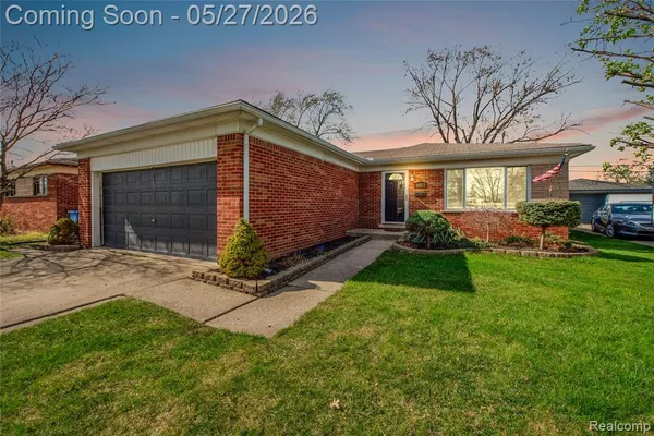 $269,900 | 14615 Masonic, Warren, MI 48088