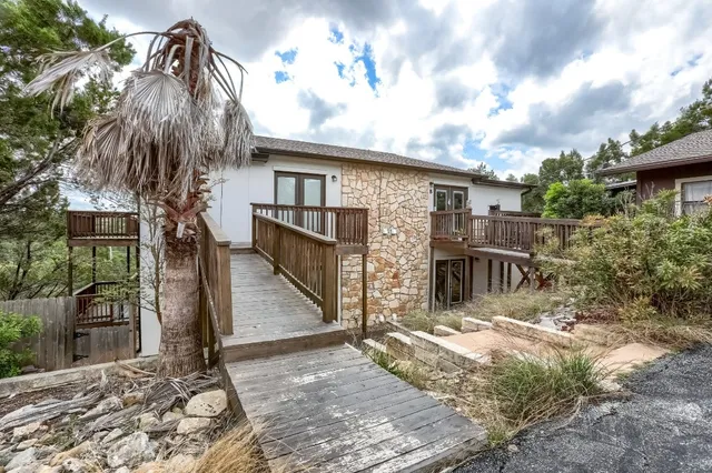 $1,595 | 5909 Lago Vista Way, Unit A, Lago Vista, TX 78645