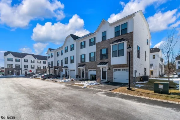 $539,900 | 5 Saw Mill Circle, Hackettstown, NJ 07840