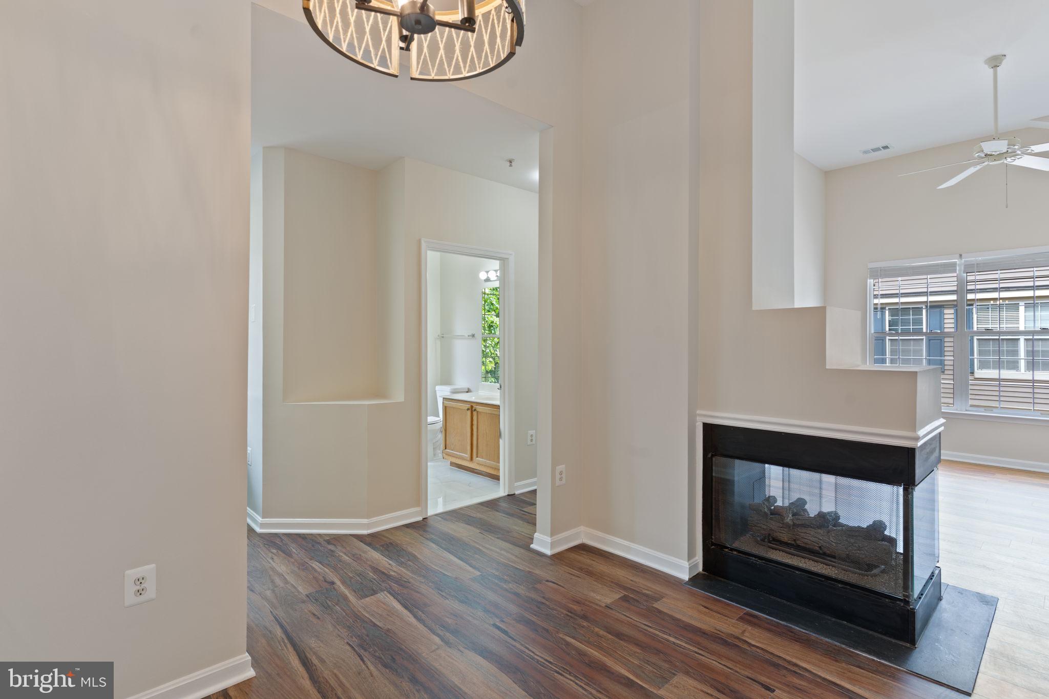 11400 R Windleaf Court, Unit 46 Reston, VA 20194 - Photo 7 of 36