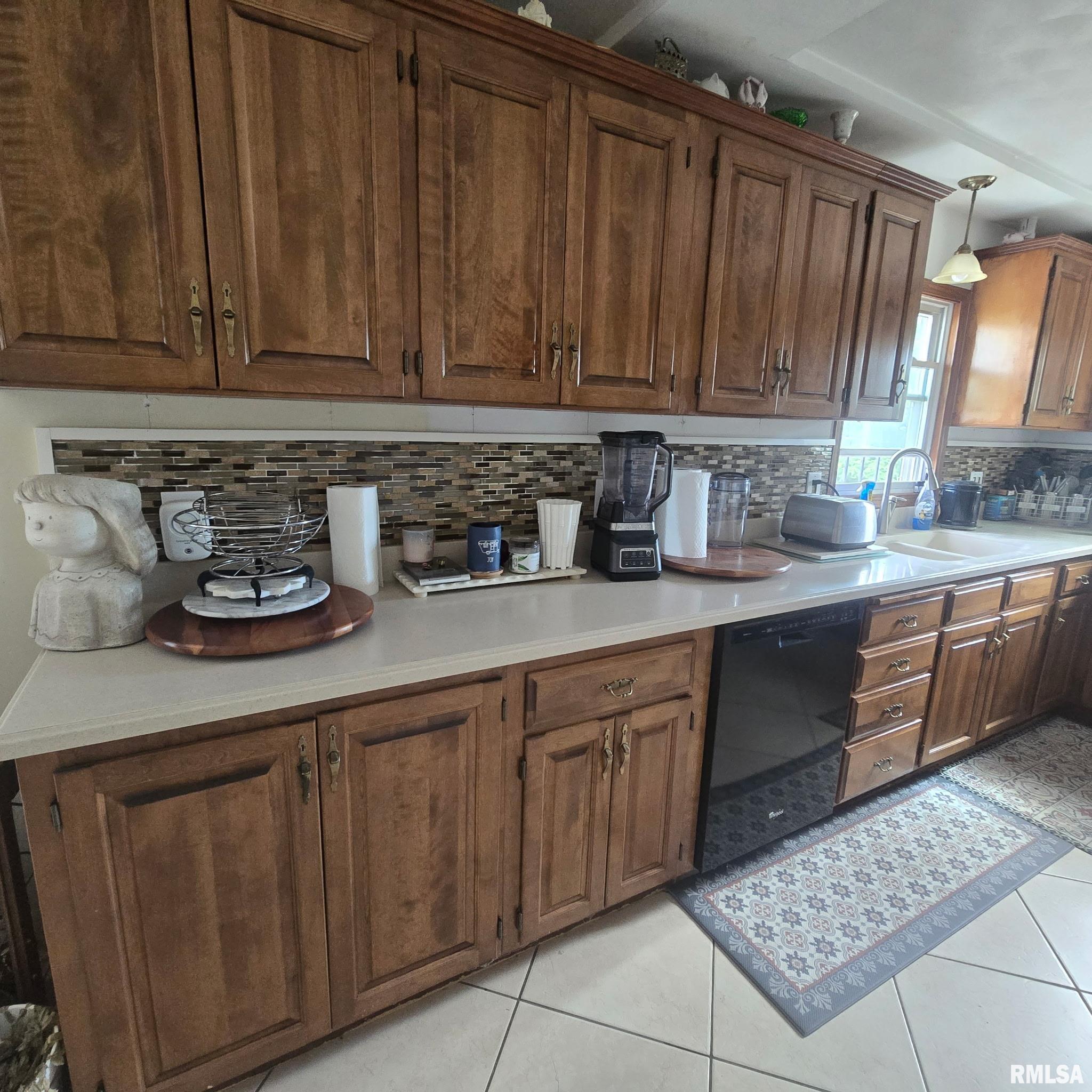 3013 West Westport Road Peoria, IL 61615 - Photo 4 of 12